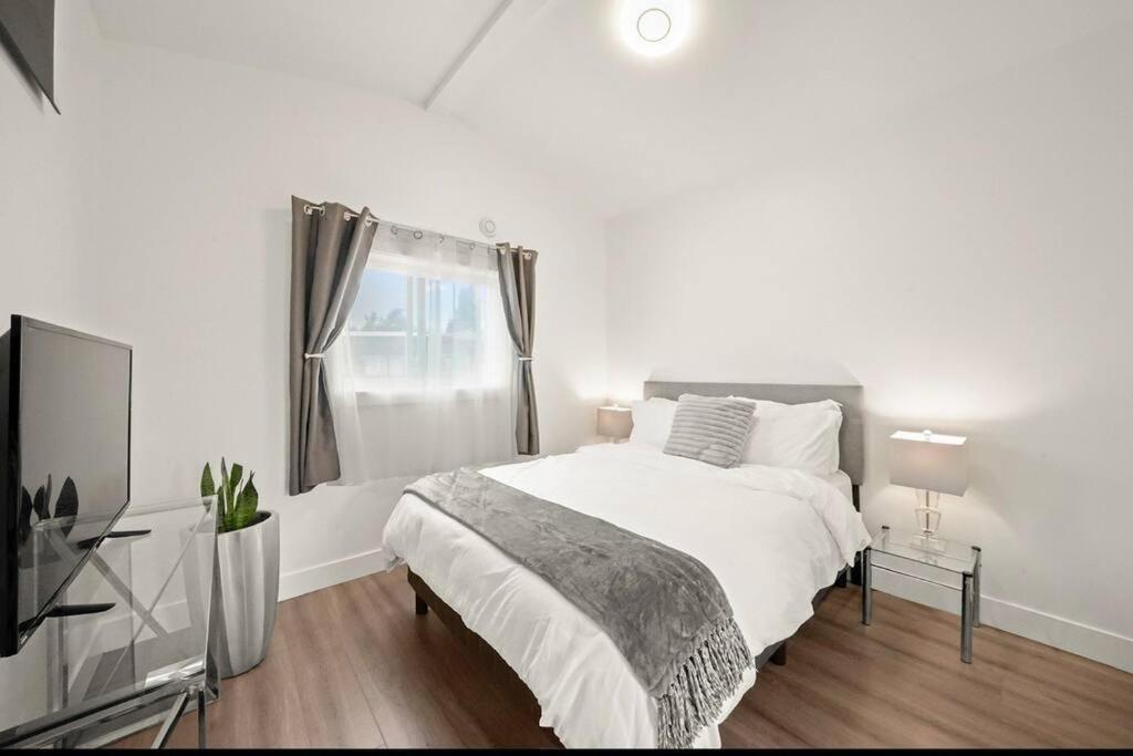 Entire New Cozy And Modern 2-Storey House Vancouver Ngoại thất bức ảnh