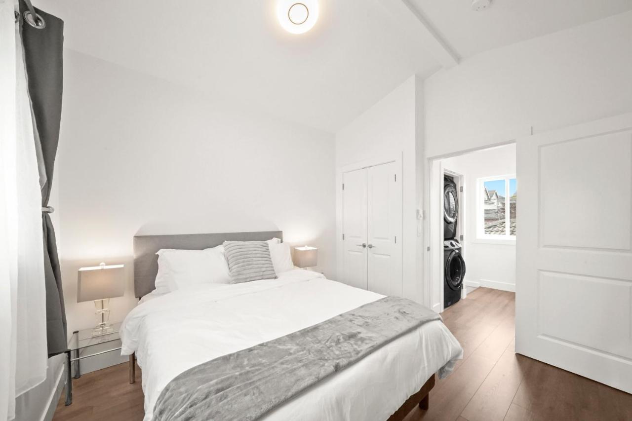 Entire New Cozy And Modern 2-Storey House Vancouver Ngoại thất bức ảnh