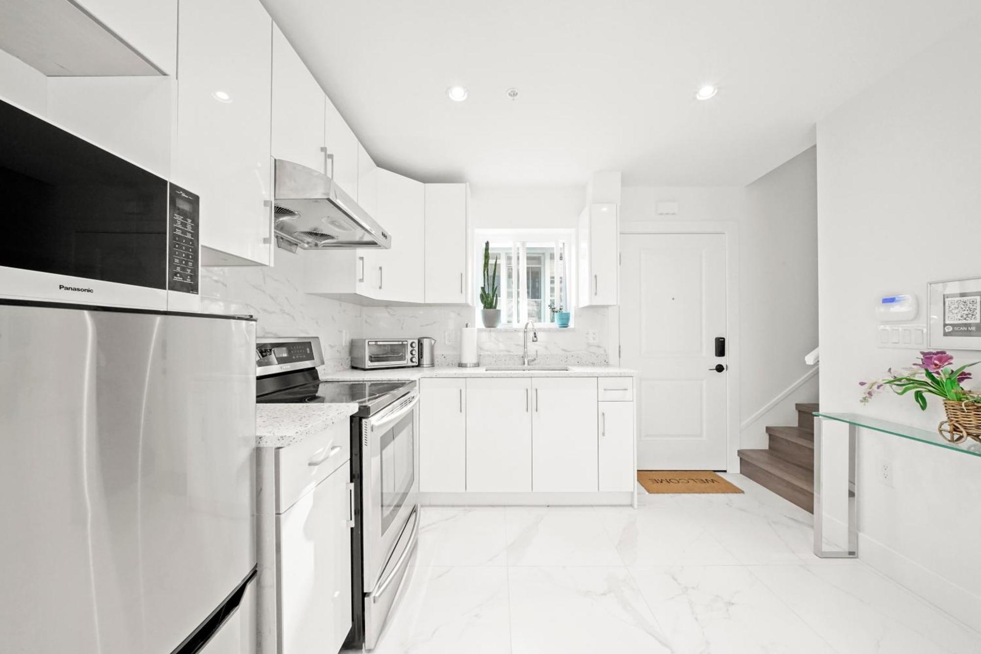 Entire New Cozy And Modern 2-Storey House Vancouver Ngoại thất bức ảnh